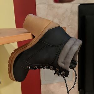 NWT Black / Grey heel Booties